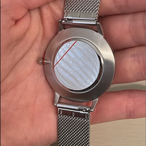 MVMT BOULEVARD WATCH NEVER WORN - Picture 9 of 9